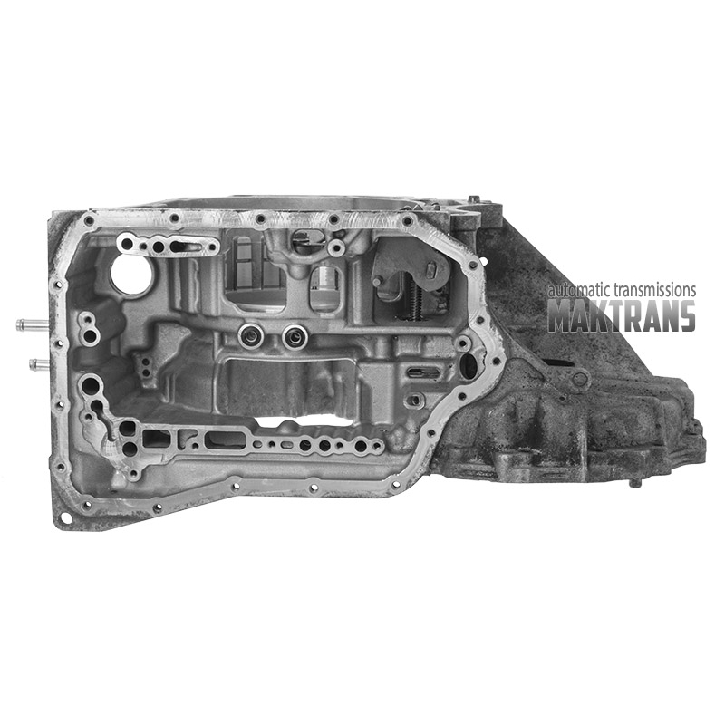 Obudowa środkowa TOYOTA U760E  [wymaga regeneracji gniazda łożyska, naprawy + 150 USD]