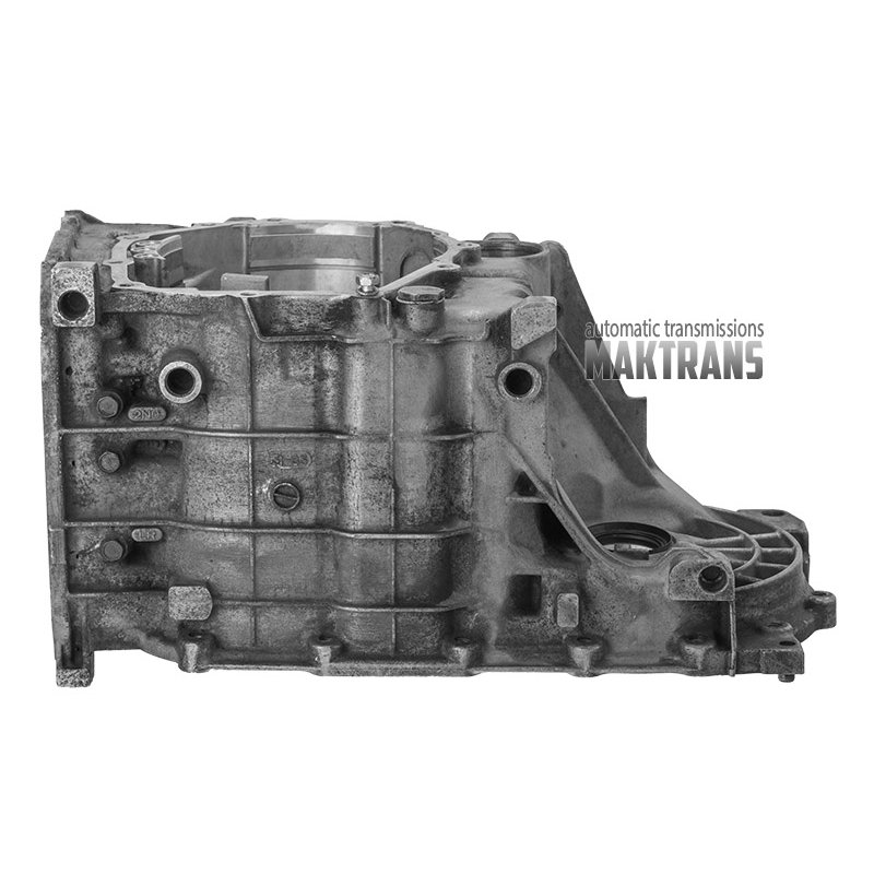 Obudowa tylna F4A42 MN180069 — Mitsubishi Grandis 2.4i MN168698