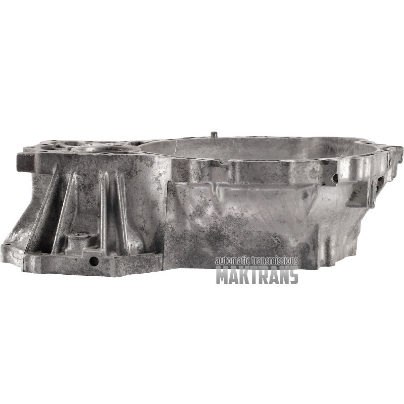 Obudowa przednia (4WD) skrzyni biegów TOYOTA U140F / 3510521010 3510521011