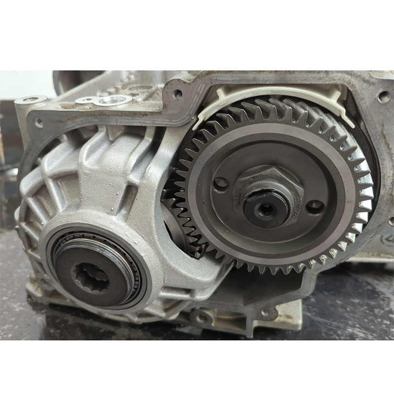 Para główna montowana z obudową VAG 01M FDC 01M321105L - 68 (mechanizm różnicowy) / 15 (wał napędowy mechanizmu różnicowego)