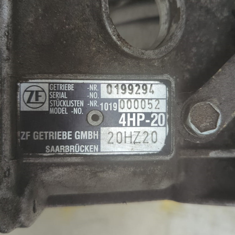 Obudowa centralna ZF 4HP20 1019000052 — Peugeot 406 / Citroen C5 2.2HDi 1994-2001