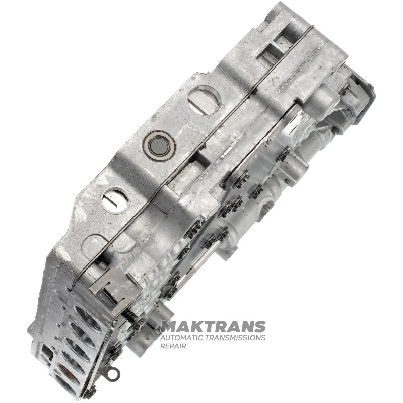Blok zaworowy bez elektrozaworów FORD 10R80 / 10R60 HL3P-7A101-MB HL3P-7A092-AD JL3P-7Z490-FB - z zaworem ręcznym