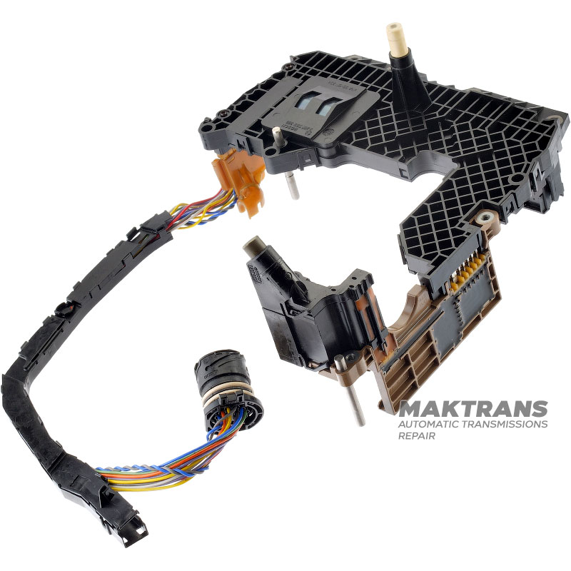 Elektroniczna jednostka sterująca TCM ZF 6HP19 (09L) AUDI A4 B7 4.2L 5V - oprogramowanie 8E1910156R / AUDI nr części 09L927156 / BOSCH 260550004