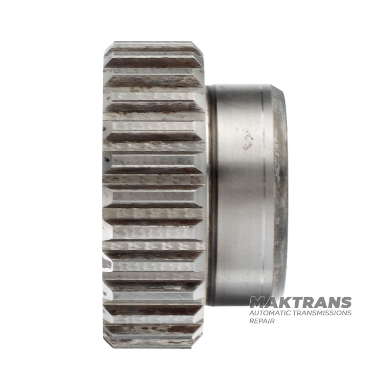 Sprzęgło wielowypustowe (adapter) wału wyjściowego 4WD Mercedes-Benz 722.6 - 28 wypustów (zewnętrzna Ø 57,45 mm) / 30 wypustów dla wewnętrznego strona