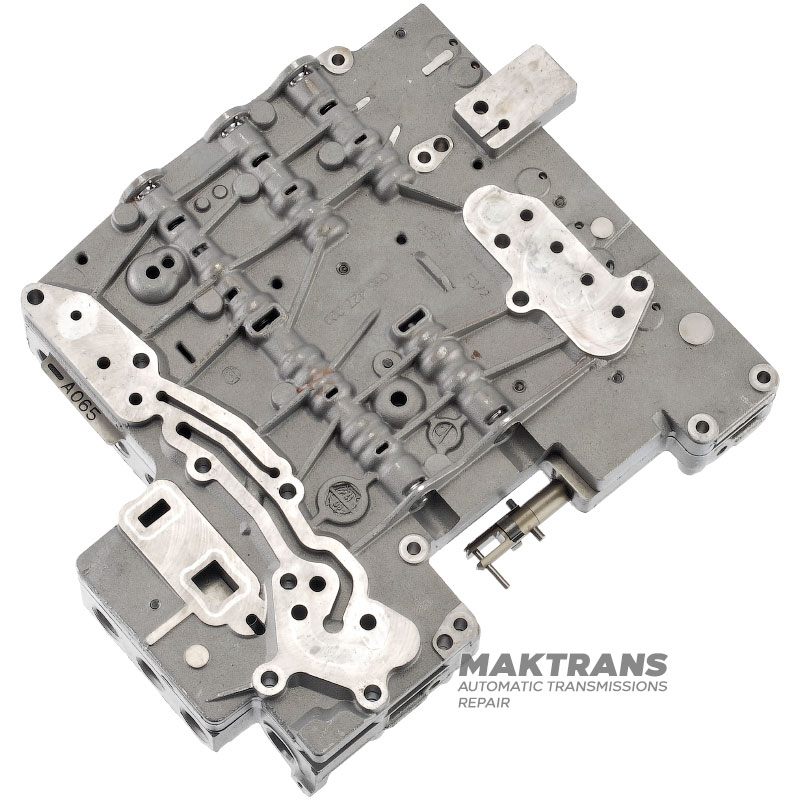 Korpus zaworu (bez elektromagnesów) ZF 8HP, płyta rozdzielająca AB 065 (1068327224), E-Shift — używany, nieodnawiany