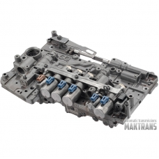 Korpus zaworów zamknięty z elektromagnesami TOYOTA / LEXUS AC60E, AC60F — wyjęty z używanej skrzyni biegów (nietestowany) z oznaczeniem 3501004260