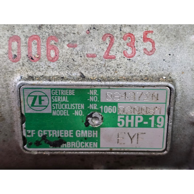 Zespół automatycznej skrzyni biegów (z przetwornikiem momentu obrotowego) ZF 5HP19FL, VAG 01V, 2WD (FWD) - oznaczenie EYF, 1060030081